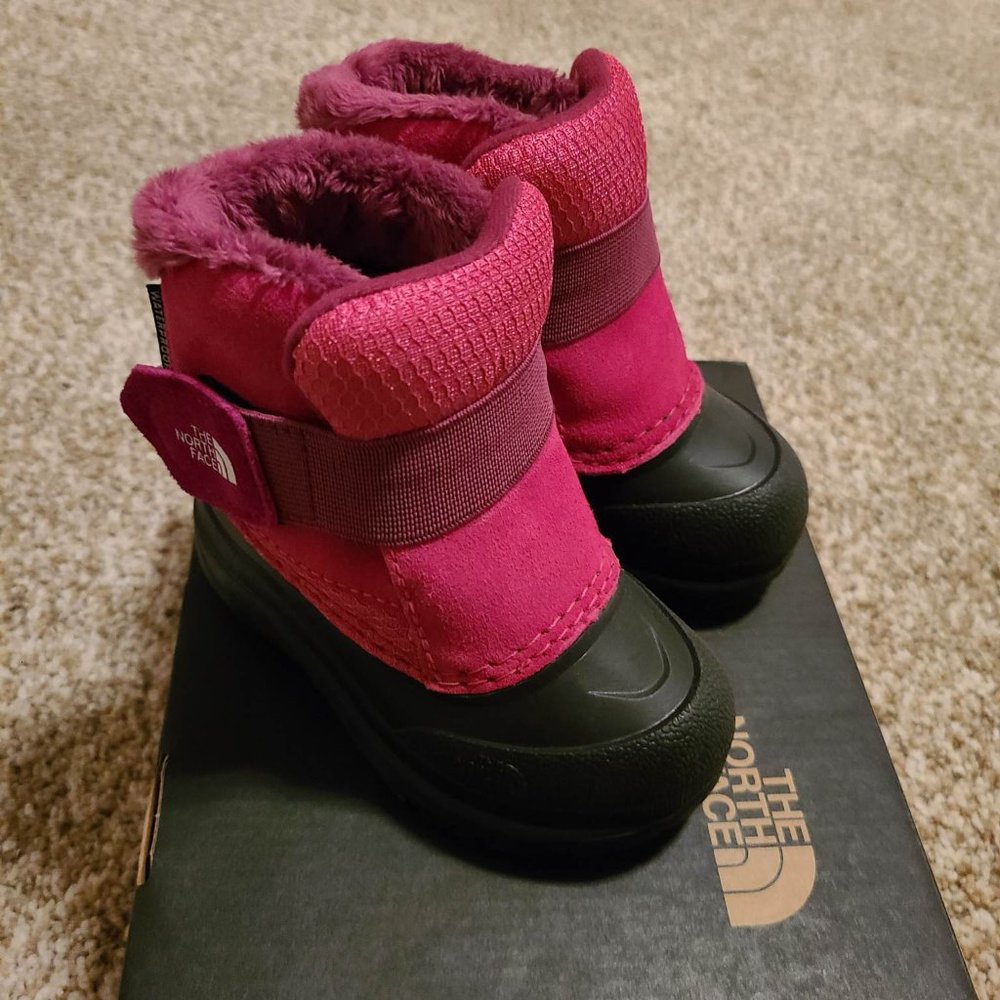 THE NORTH FACE Toddler Alpenglow II Insulated Snow Boot